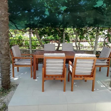 Near Beach - Apartment Butiga Ровинь Экстерьер фото