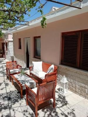 Near Beach - Apartment Butiga Ровинь Экстерьер фото